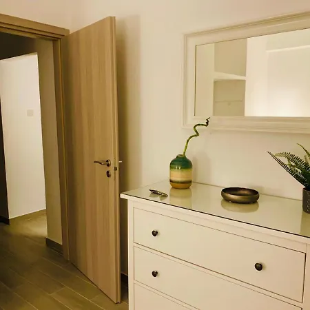 Thalassa Sea View Apartment *